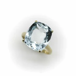 Bague Signature en or 14 carats et topaze bleu clair 6 carats