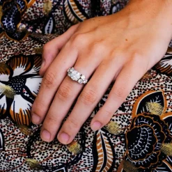Bague Solitaire accompagné Diamant 2.07cts