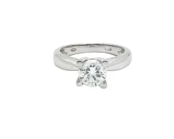 Bague solitaire avec certificat gemmologique
