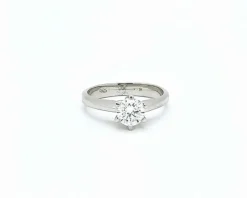 bague solitaire avec certificat hrd