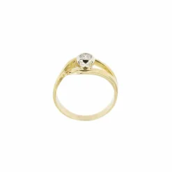Bague solitaire avec diamant