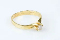 Bague solitaire 0.18ct en or massif