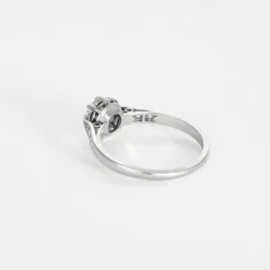 Bague solitaire des années 1930 en platine et diamants