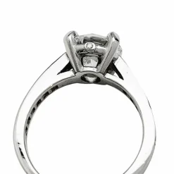 Bague solitaire diamant 2,02 carats en platine.