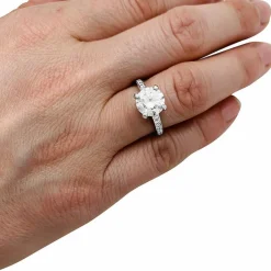 Bague solitaire diamant 2,02 carats en platine.