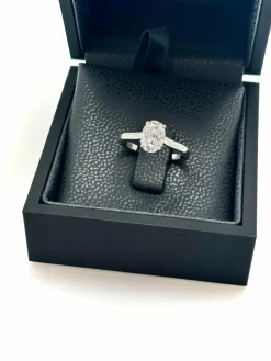 Bague solitaire diamant ovale 1,35ct