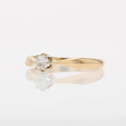 Bague solitaire diamant or jaune