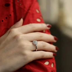 Bague Solitaire Diamant taille Coussin de 0,94cts