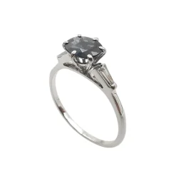 Bague solitaire en or avec saphir & diamants