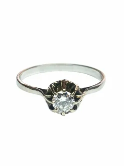Bague solitaire en or blanc 18 carats et diamant 0.50 carats