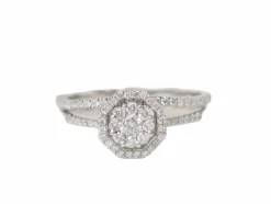 Bague solitaire en or blanc et diamants 0.66ct
