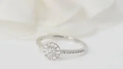 Bague solitaire en Or blanc et Diamant
