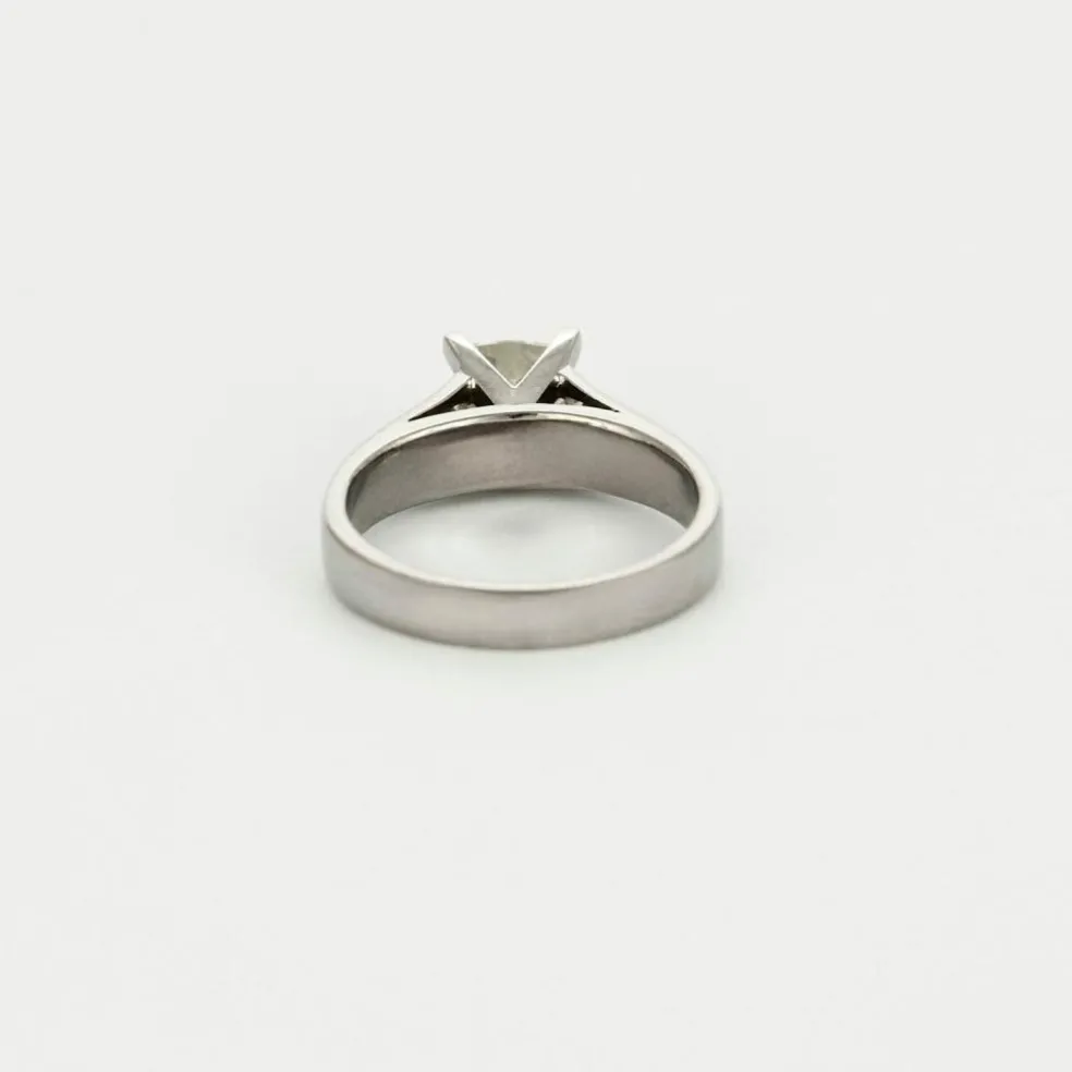 Bague solitaire en Or blanc Diamant Coussin