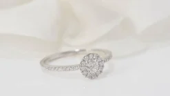 Bague solitaire en Or blanc et Diamant