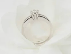 Bague Solitaire en or blanc et diamant 0.45ct