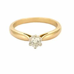 Bague solitaire en or jaune et diamant