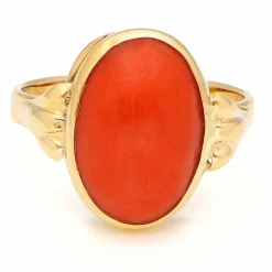 Bague solitaire en or jaune 14 carats avec corail