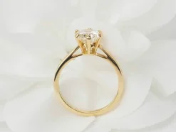 Bague solitaire en or jaune et diamant 1.59ct