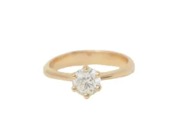 Bague solitaire en or rose et diamant 0.69ct certifié