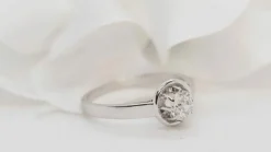 Bague Solitaire en Platine & Diamant