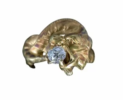 Bague solitaire Néo Gothique figurant une tête de chimère
