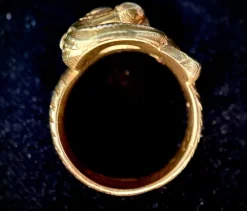 Bague solitaire Néo Gothique figurant une tête de chimère