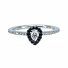 Bague solitaire or blanc, diamants blancs et diamants noirs.