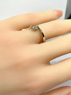 Bague solitaire or blanc et diamant de taille octogonale