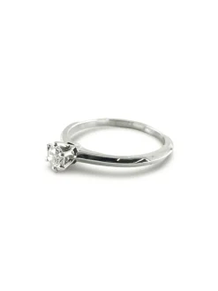 Bague solitaire or blanc et diamant 0,30 ct