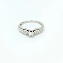 Bague solitaire Or blanc Diamants