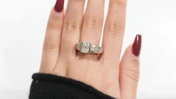 Bague solitaire or blanc et diamant ovale