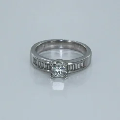 Bague Solitaire Or blanc Diamants