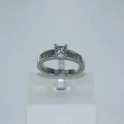 Bague Solitaire Or blanc Diamants