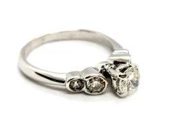 Bague Solitaire Or blanc Diamant