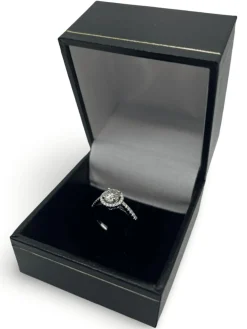 Bague solitaire or blanc et diamant 1,10 ct