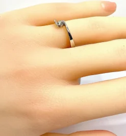 Bague solitaire or blanc et diamant de taille octogonale