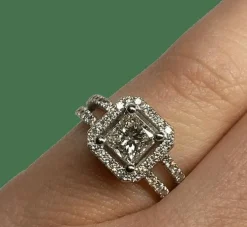 Bague solitaire or et diamants