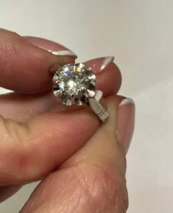 Bague solitaire or gris