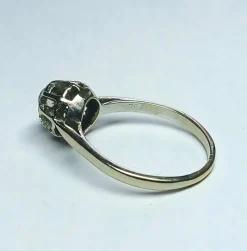 Bague solitaire or gris diamant taille ancienne
