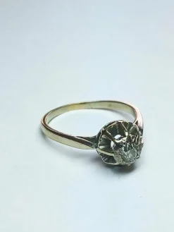 Bague solitaire or gris diamant taille ancienne