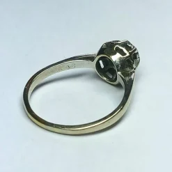 Bague solitaire or gris diamant taille ancienne