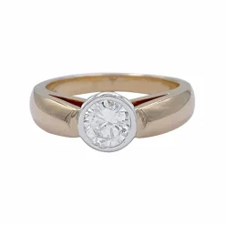 Bague solitaire or jaune, platine.