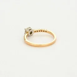 Bague solitaire or jaune et diamants