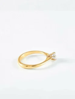 Bague solitaire or jaune et diamant