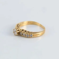 Bague Solitaire épaulé, 9 Diamants