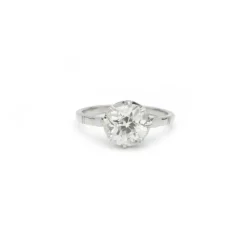 Bague Solitaire Platine Diamant taille coussin 2.45ct