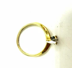 Bague solitaire Salvini en or jaune et diamant