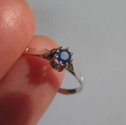 Bague solitaire saphir or blanc et platine