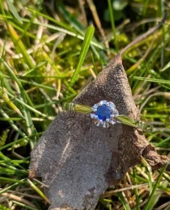 Bague solitaire saphir or blanc et platine