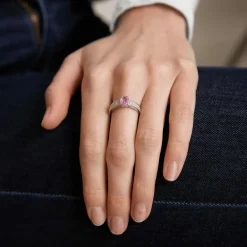 Bague Solitaire Saphir rose Diamants